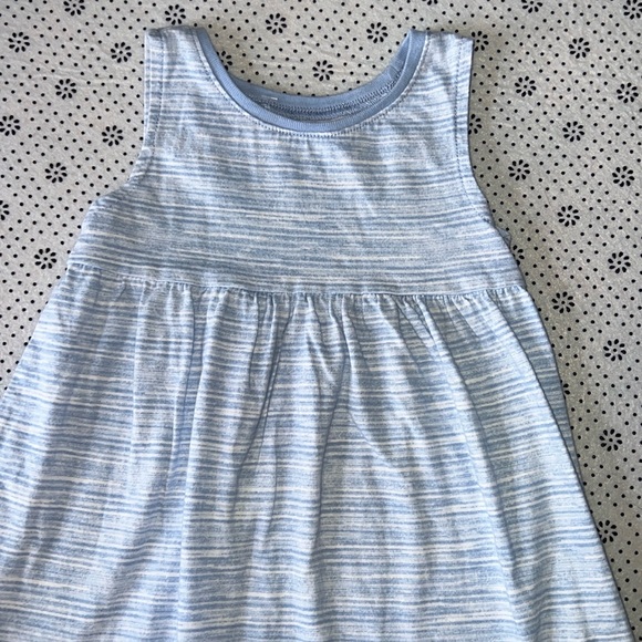 🛍 PRETTY LITTLE GIRLS DRESS SIZE 6-9 MONTHS 🛍 - Picture 2 of 6